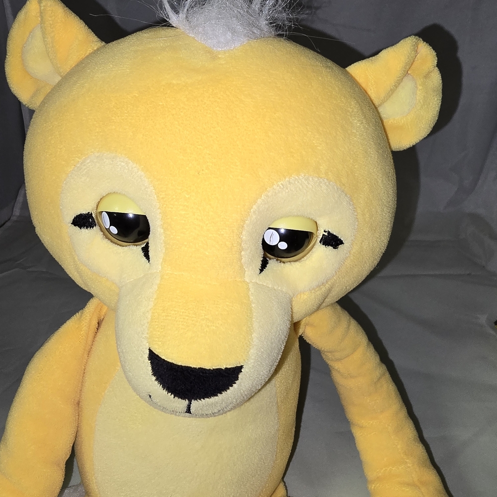 WowWee Fingerlings Hugs Sam Interactive Plush Lion Works - Picture 7 of 12